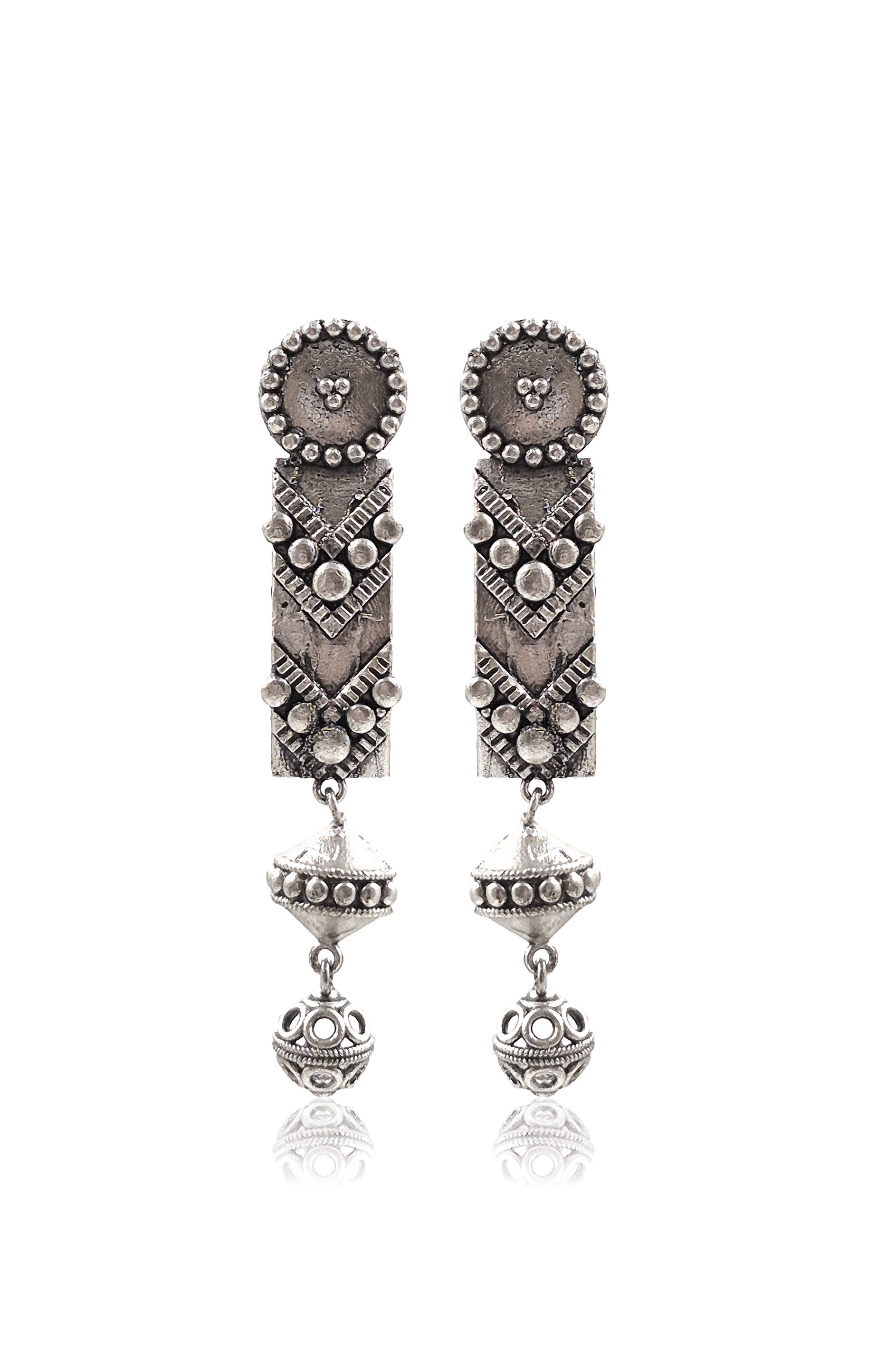 JIHA SILVER LOOKALIKE EARRINGS