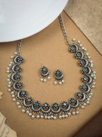 Load image into Gallery viewer, Vani Stone Necklace Set