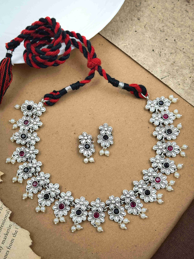Pranvi Stone Necklace Set