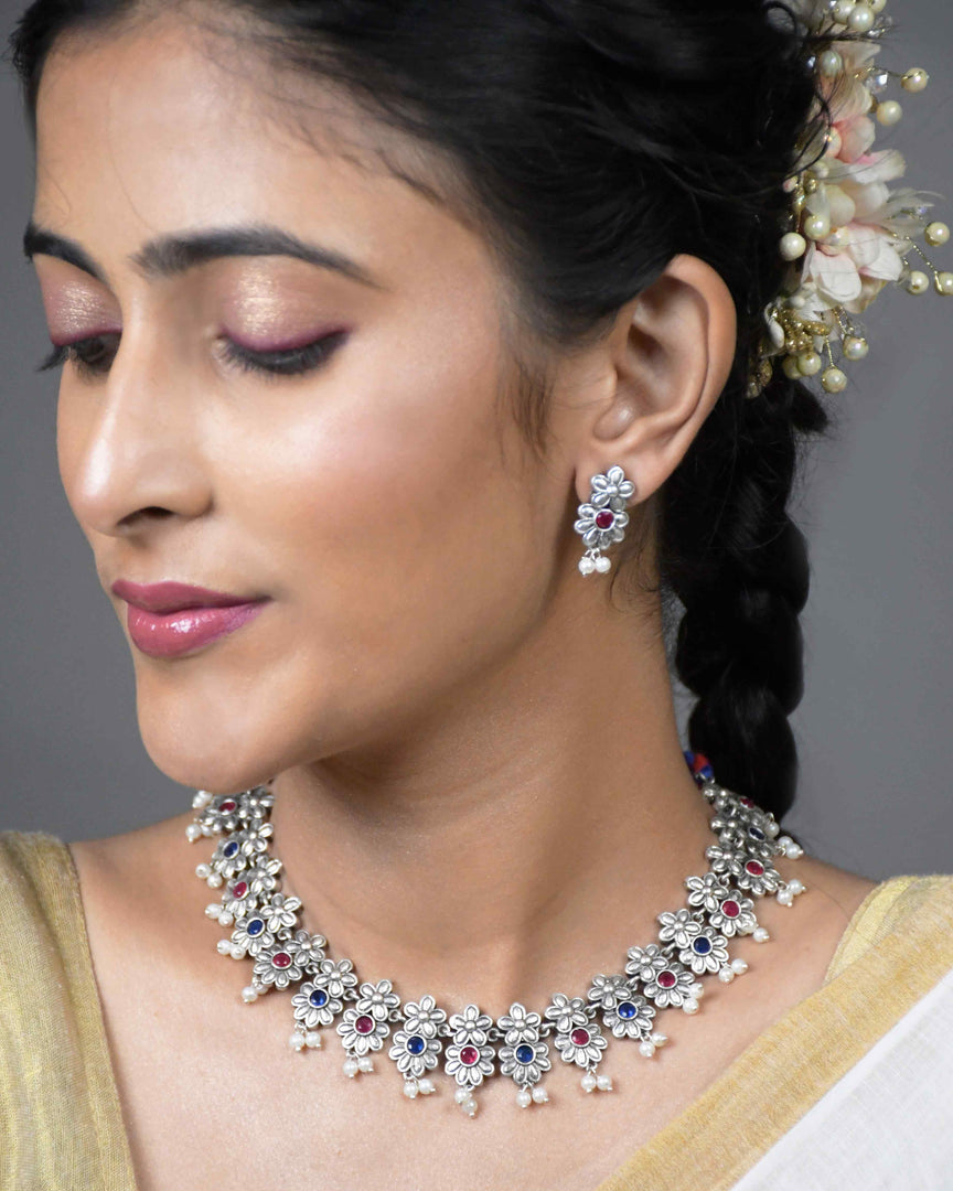 Pranvi Stone Necklace Set