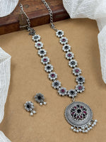 Load image into Gallery viewer, Inaaya Stone Necklace Set