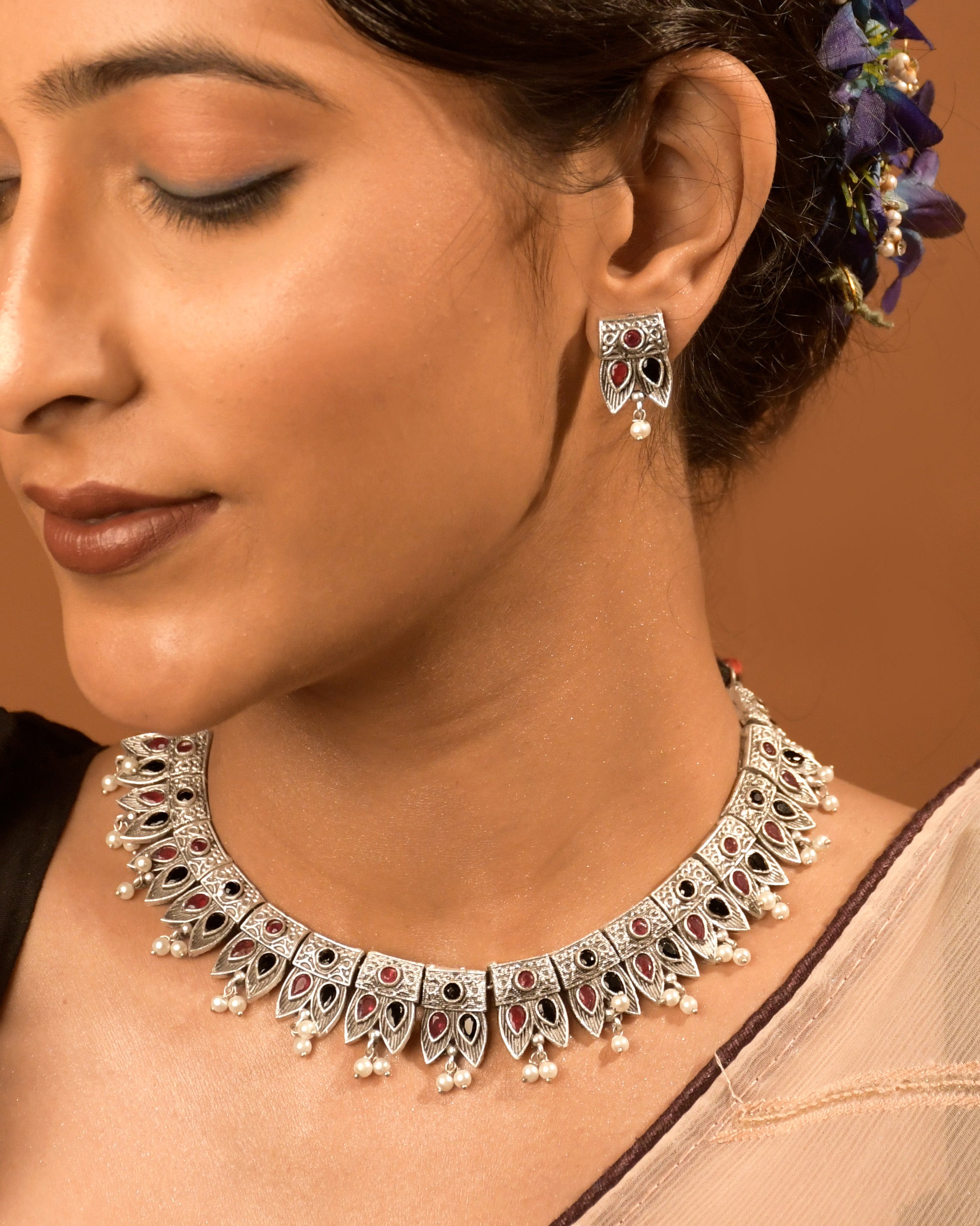 Aachal Stone Necklace Set