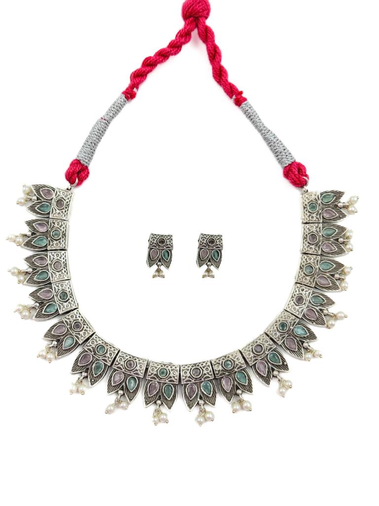 Aachal Stone Necklace Set
