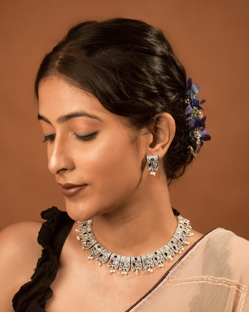 Aachal Stone Necklace Set