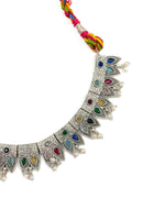 Load image into Gallery viewer, Aachal Stone Necklace Set