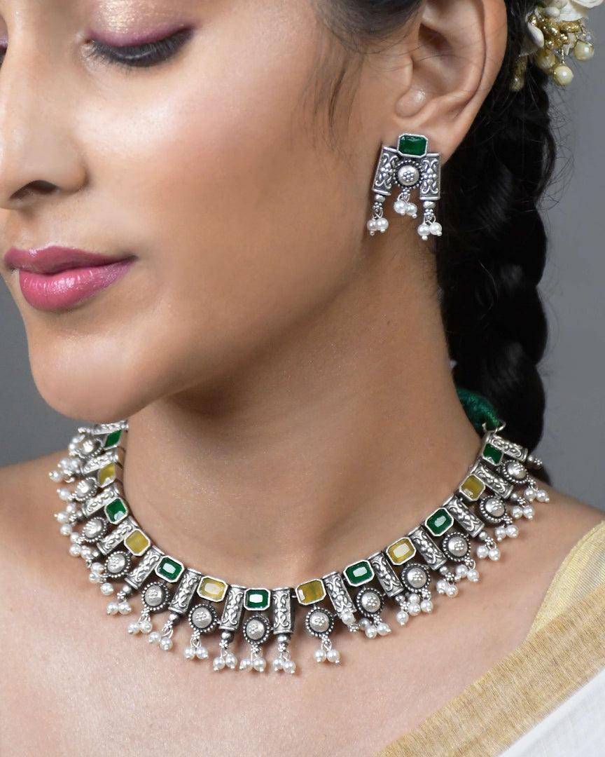 Shreya Stone Necklace Set