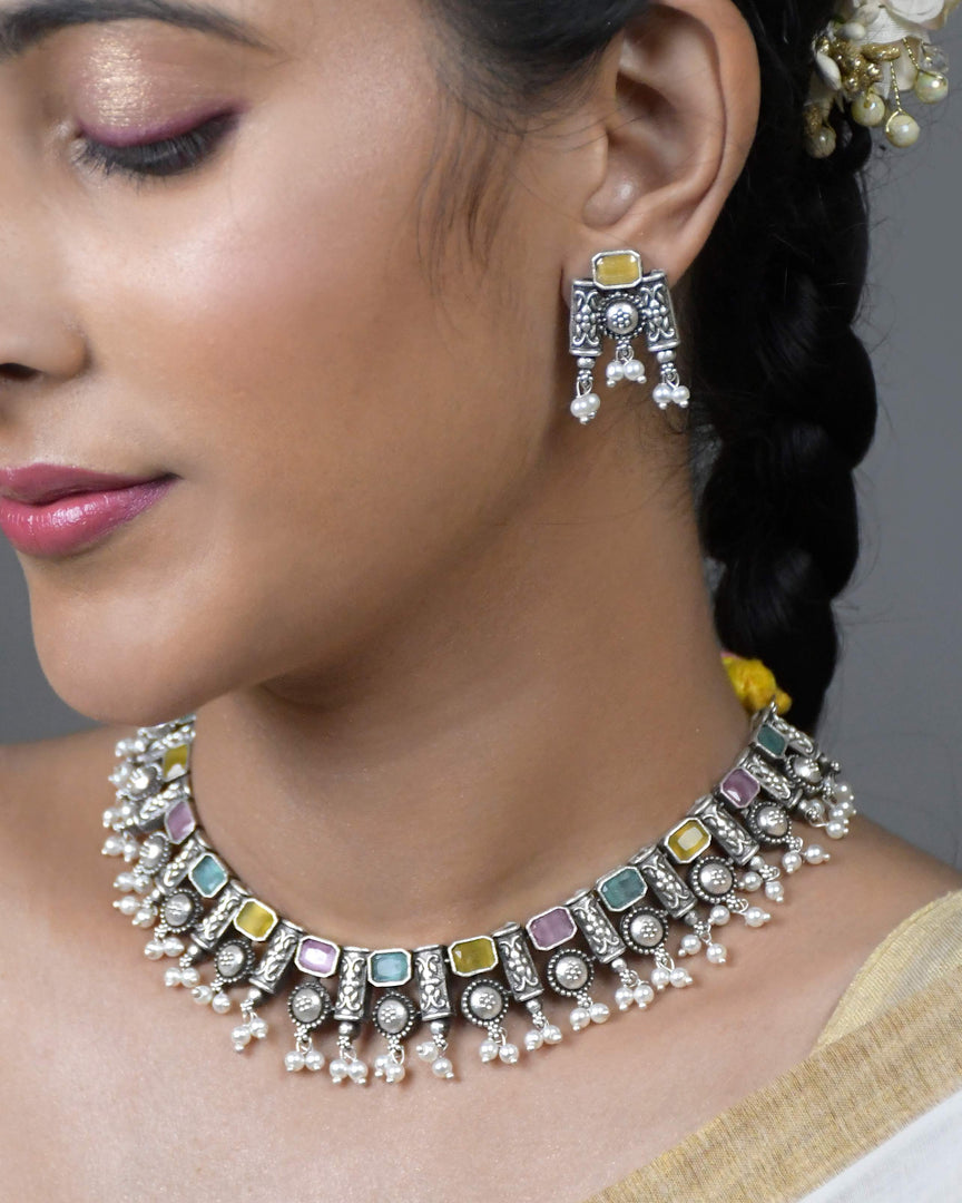 Shreya Stone Necklace Set