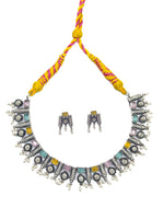 Load image into Gallery viewer, Shreya Stone Necklace Set