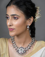 Load image into Gallery viewer, Janvi Stone Necklace Set