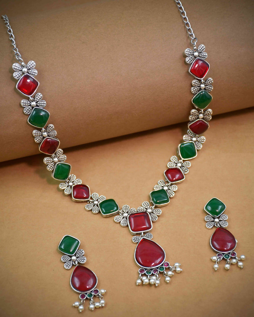 Ravya Stone Necklace Set