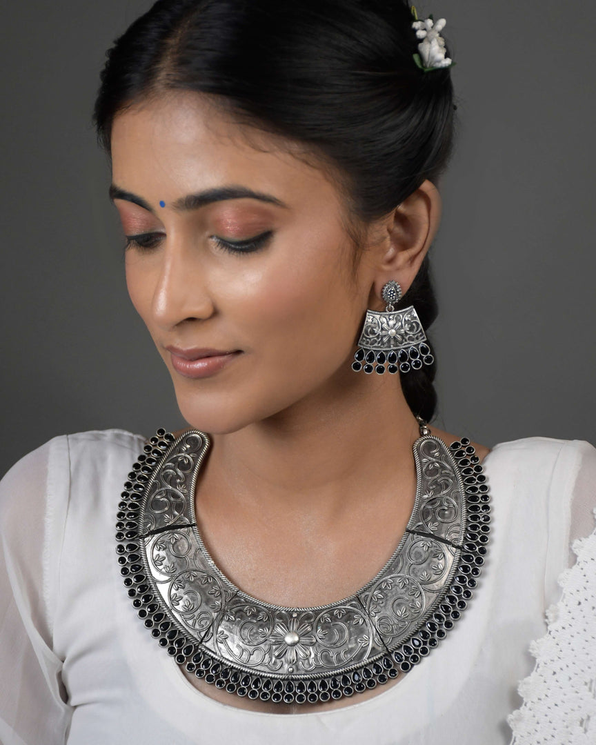 Khushi Stone Necklace Set