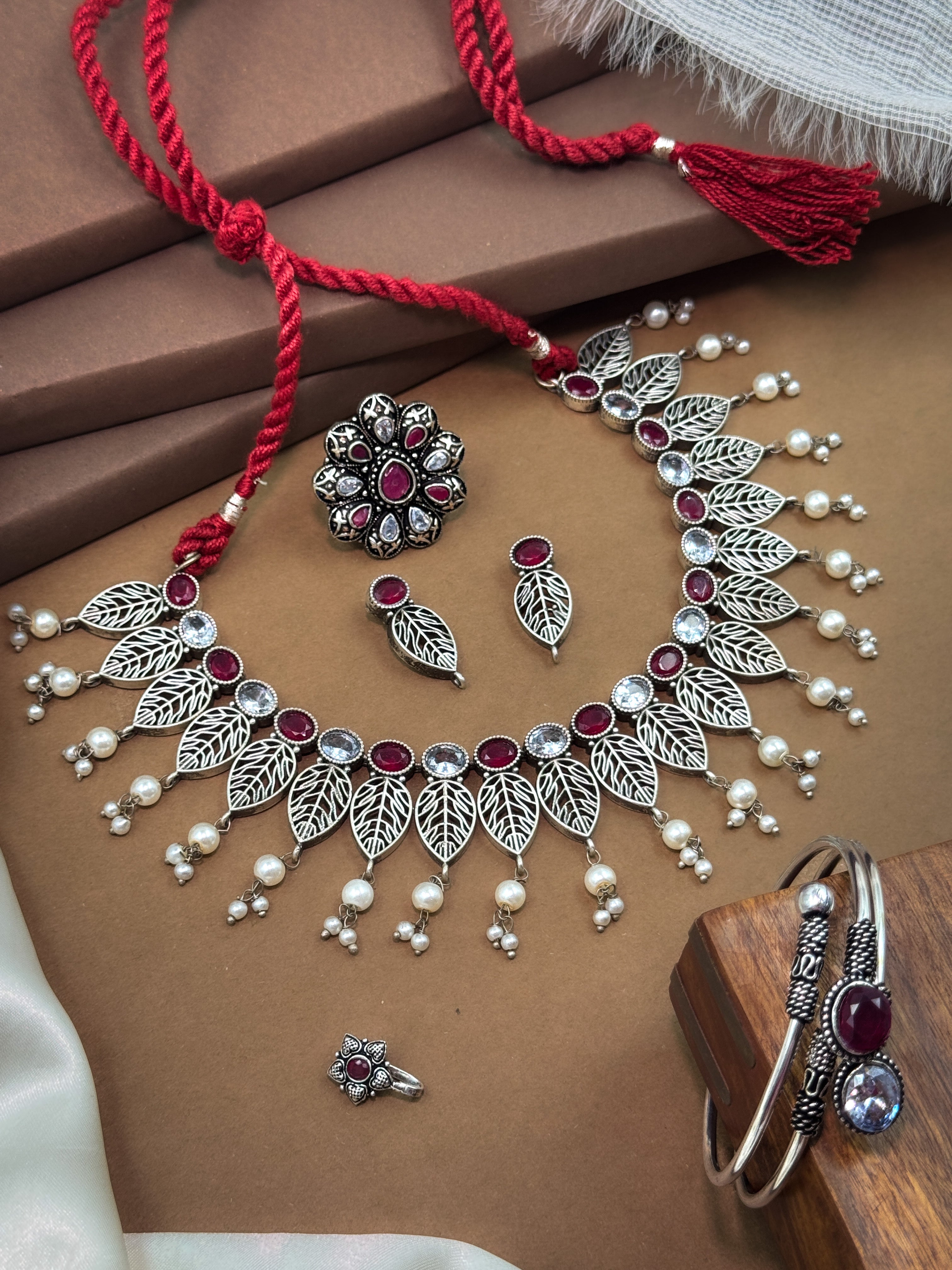 MAHI CELESTIAL LEAF PEARL JEWELLERY SET
