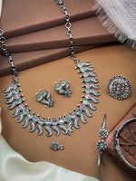 Load image into Gallery viewer, Tanvi Stone Jewellery Set Combo