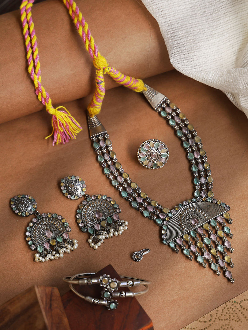 Niharika Stone Jewellery Set