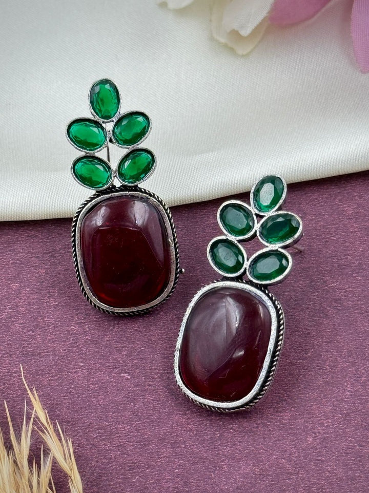 DISHA STUD EARRINGS