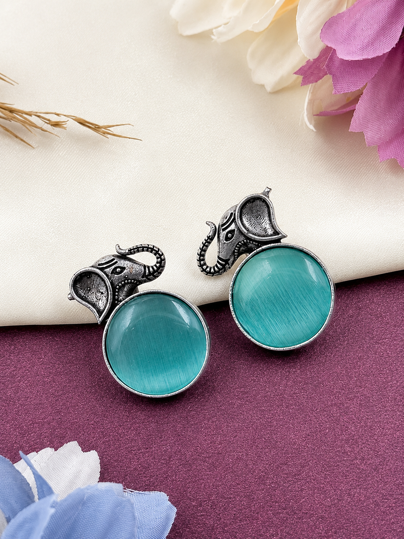 Avni Stud Stone Earrings