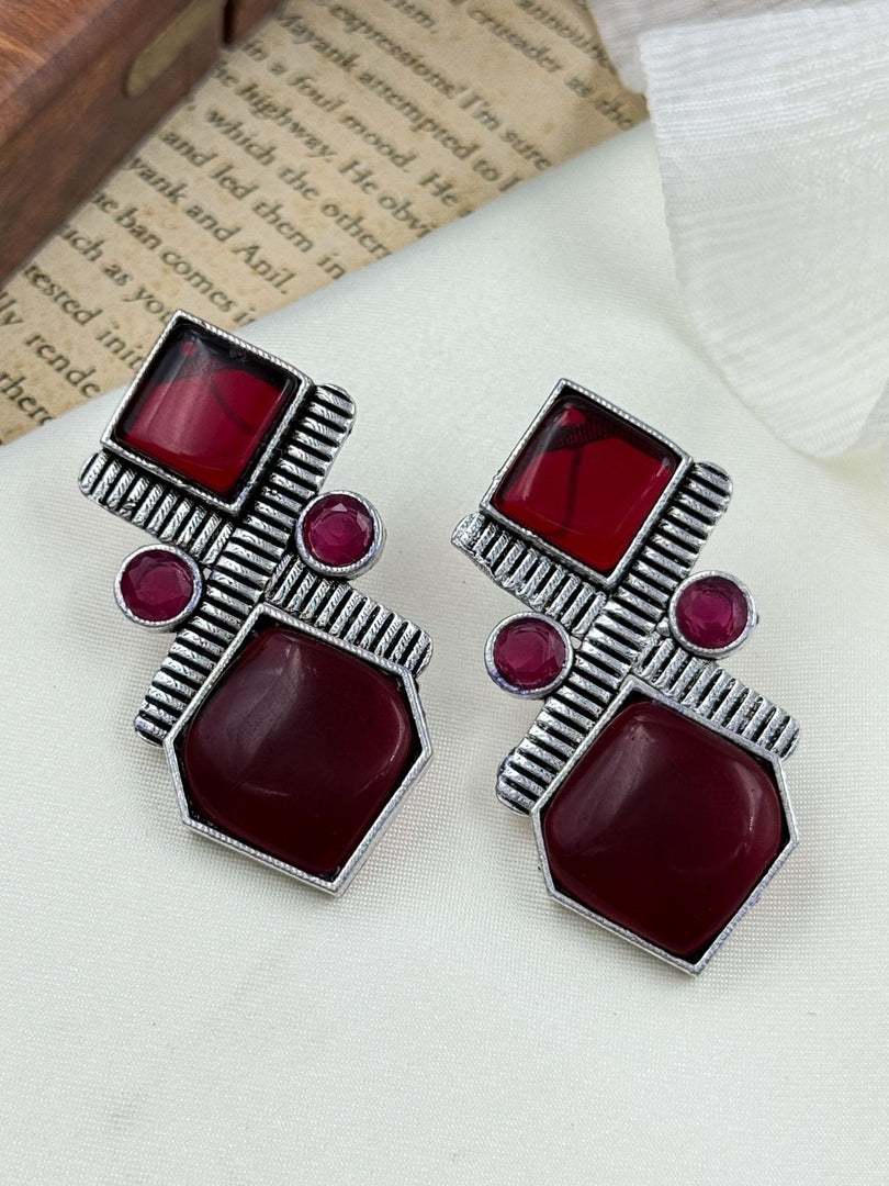 Siya Studs Earrings