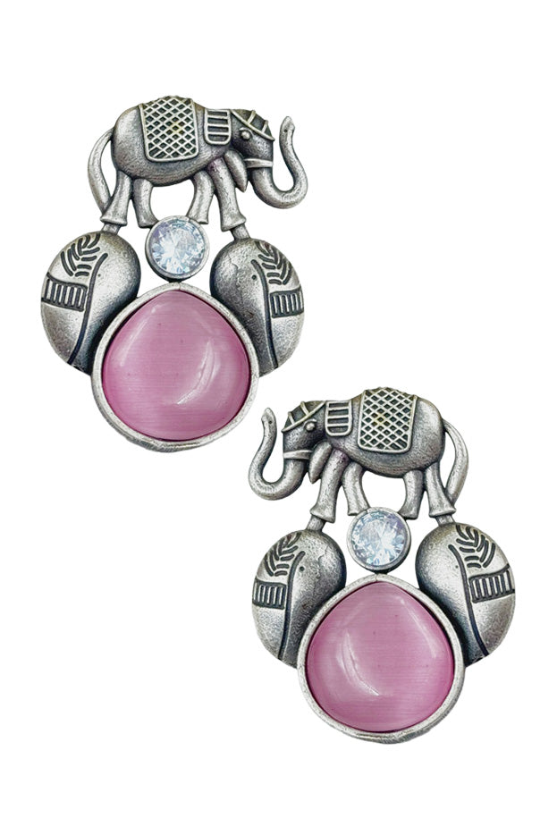 ALMIKA OVERSIZED STUD EARRINGS