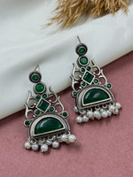 Load image into Gallery viewer, Yamira  Dangler Earrings