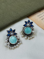 Load image into Gallery viewer, KRISHA STUD EARRINGS