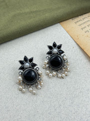 KRISHA STUD EARRINGS