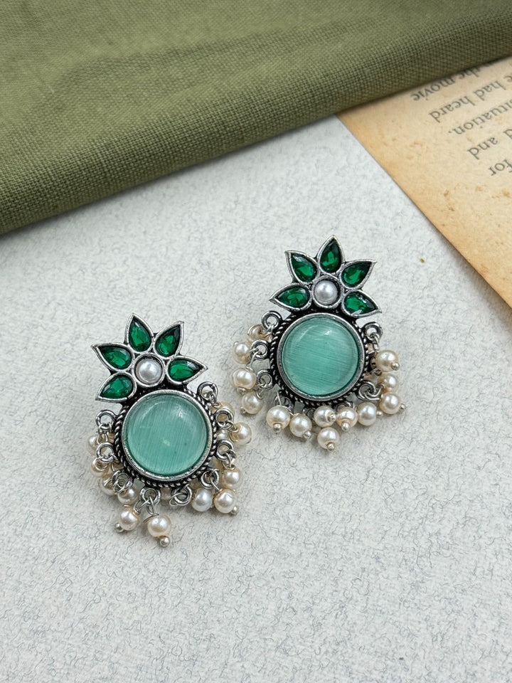 KRISHA STUD EARRINGS