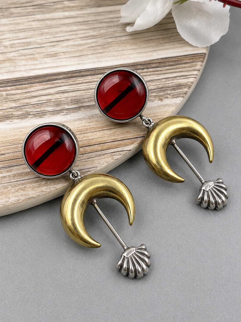 Nisha Stud Stone Earrings