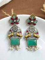 Load image into Gallery viewer, Nandi Dualtone Stone Earrings