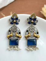 Load image into Gallery viewer, Nandi Dualtone Stone Earrings