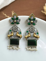 Load image into Gallery viewer, Nandi Dualtone Stone Earrings