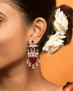 Load image into Gallery viewer, KIARA STUD EARRINGS