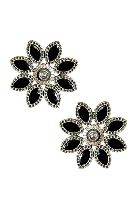 Nishi Stud Stone Earrings