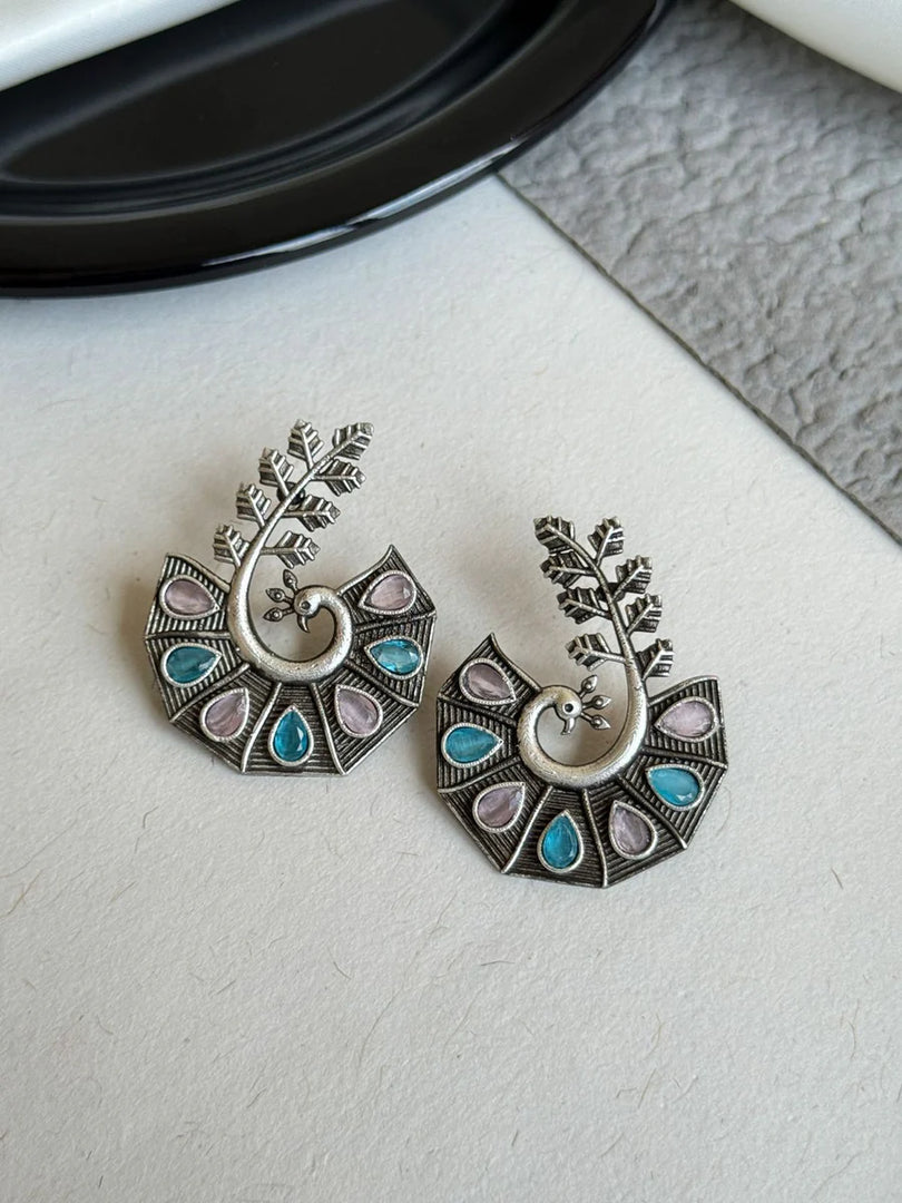 Roohi stud Earrings