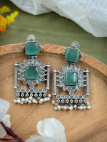 Load image into Gallery viewer, VISHVA DANGLER EARRINGS