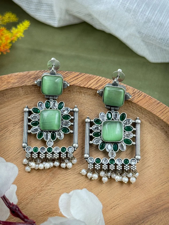 VISHVA DANGLER EARRINGS