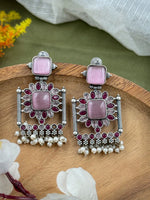 Load image into Gallery viewer, VISHVA DANGLER EARRINGS