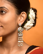 Load image into Gallery viewer, AKSHA DANGLER EARRINGS