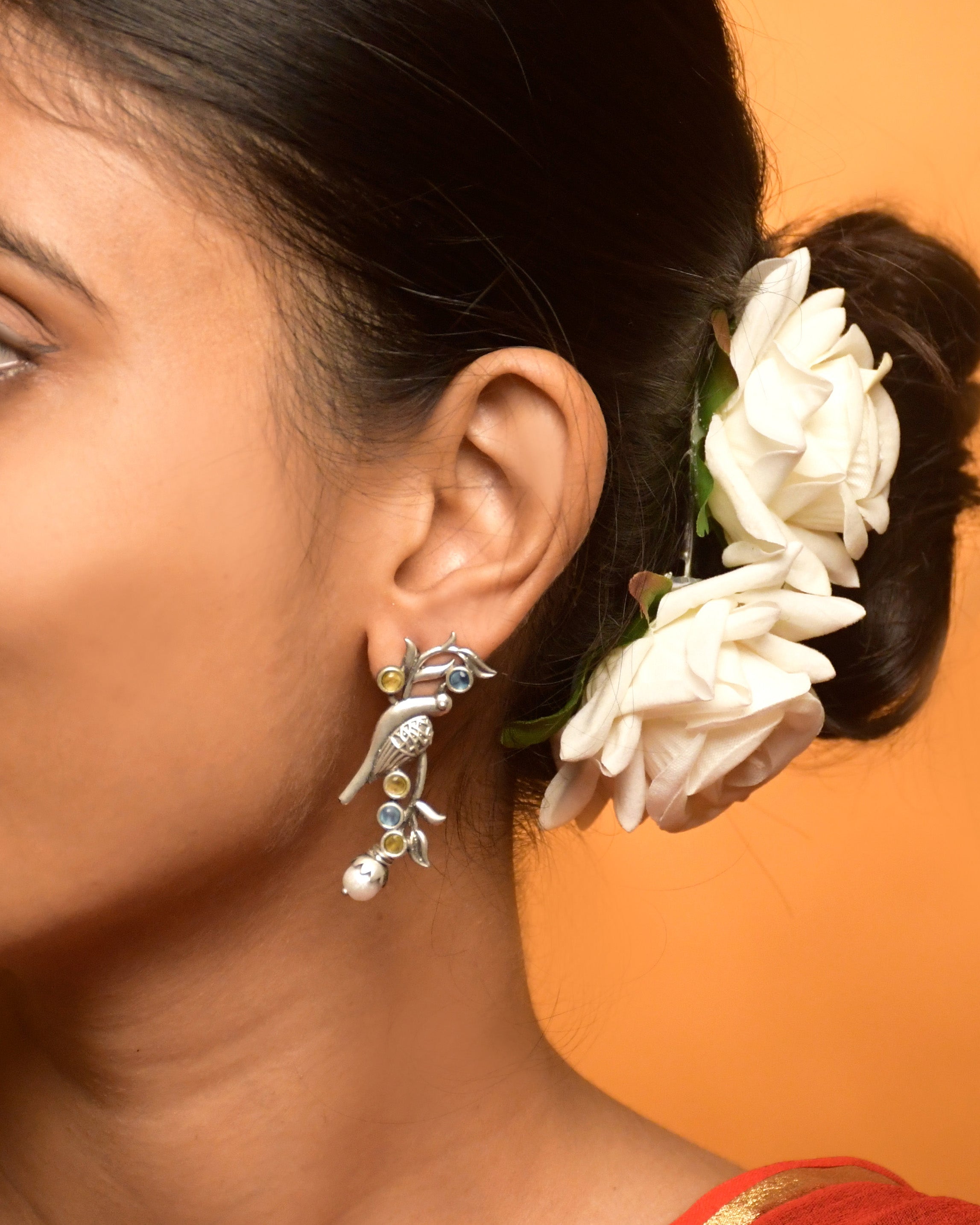 PIYA OXIDISED STUD EARRINGS