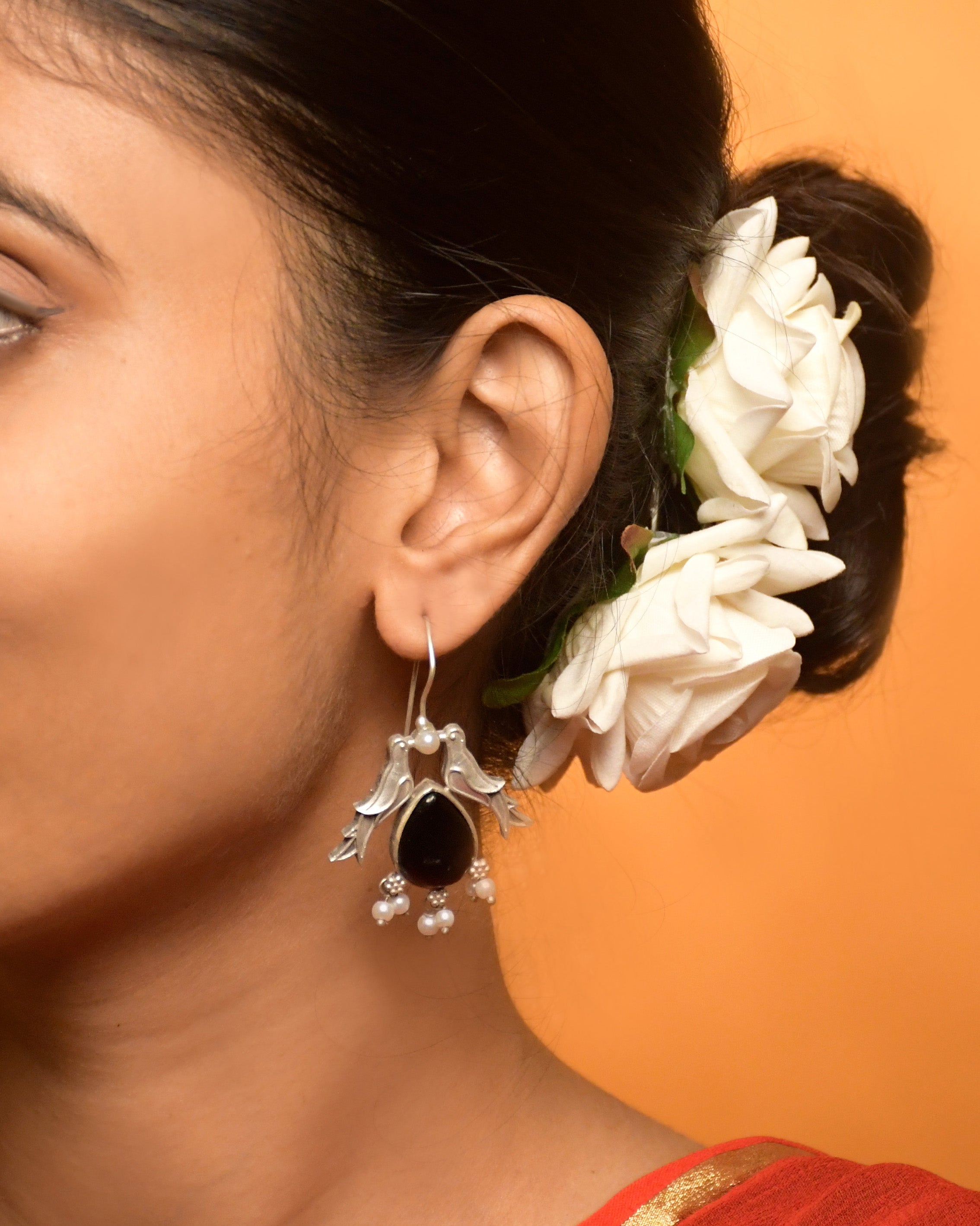KAVITA OXIDISED STUD EARRINGS