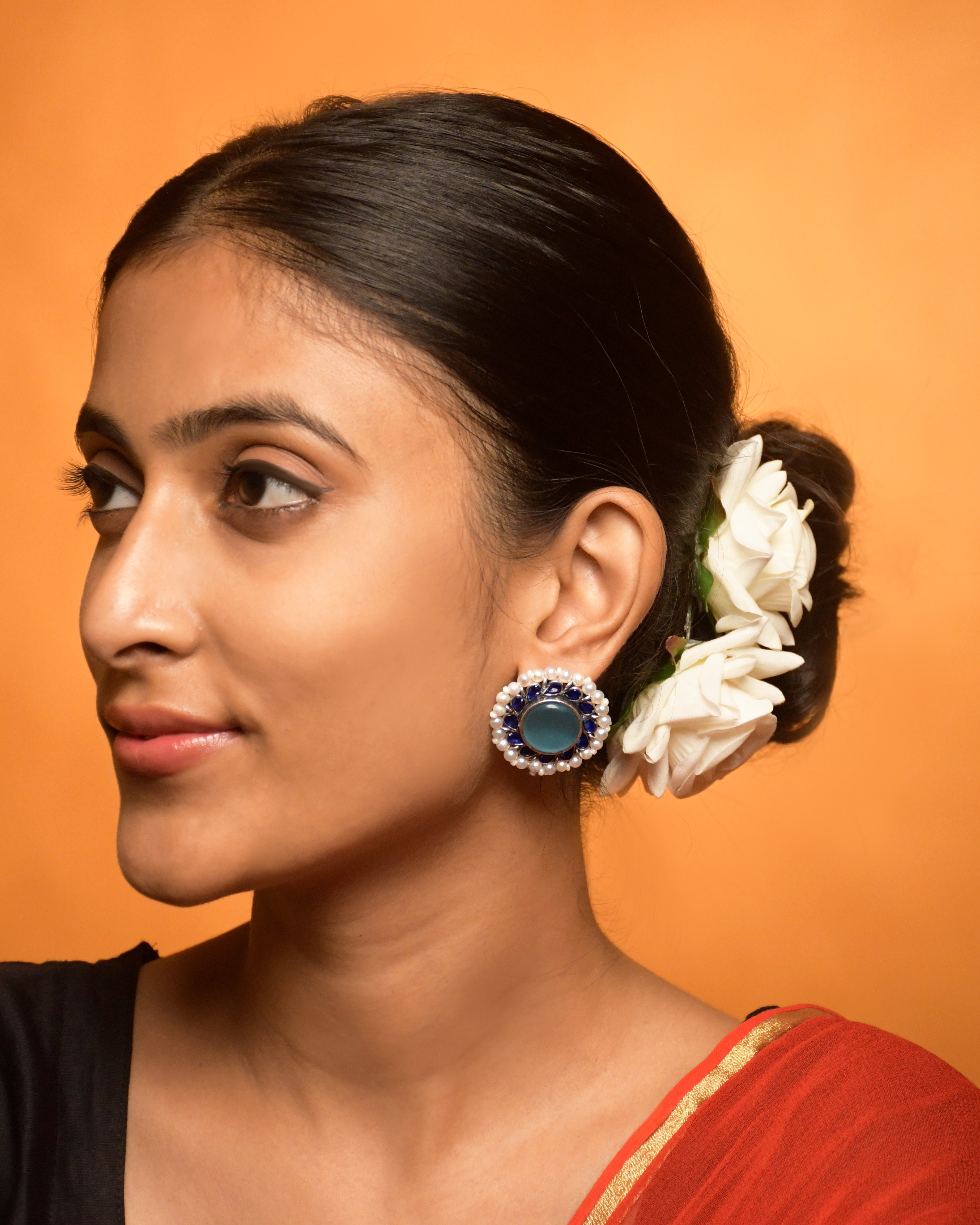 PARI OXIDISED STUD EARRINGS