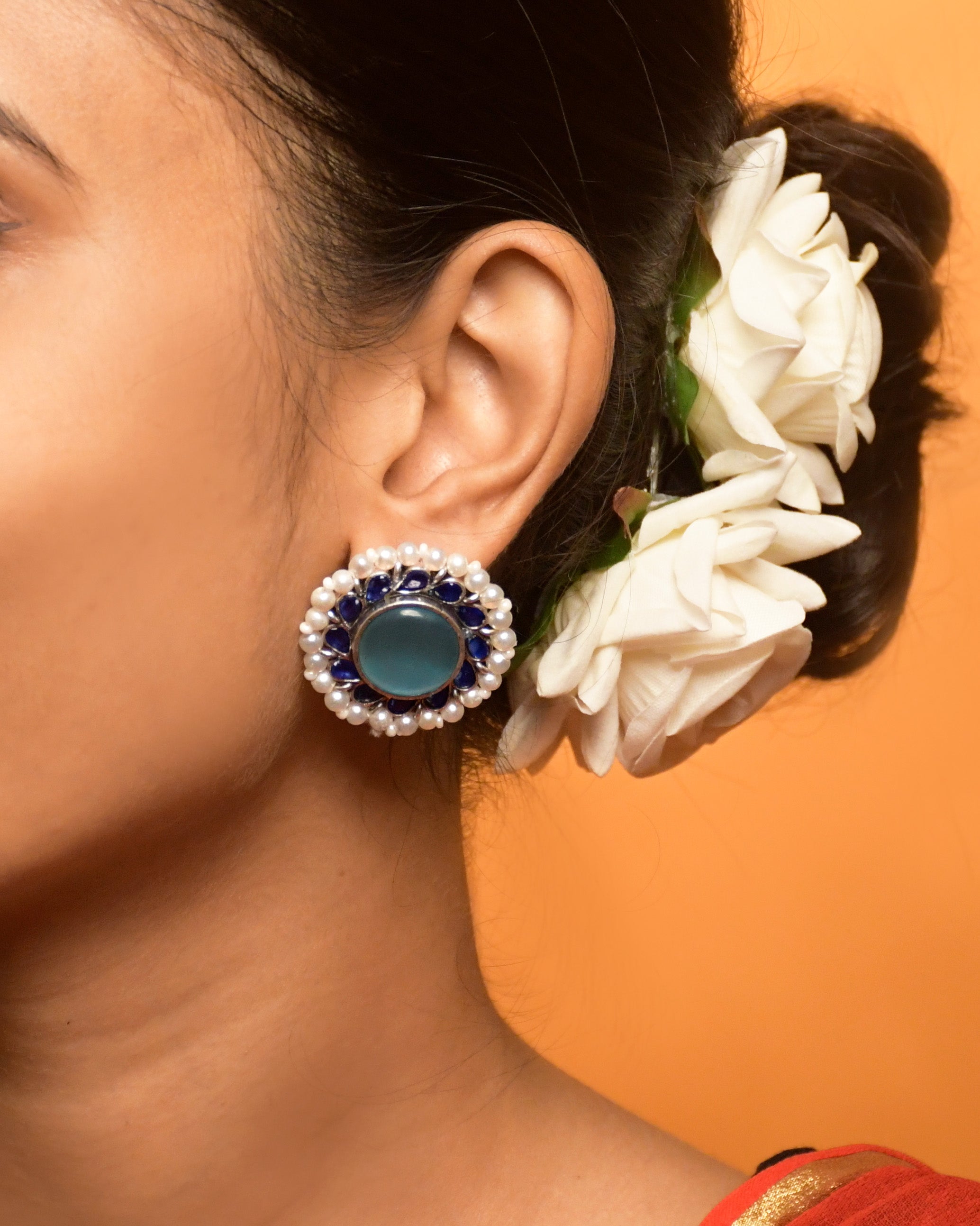 PARI OXIDISED STUD EARRINGS