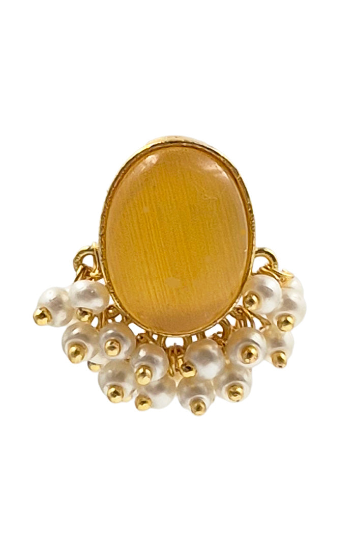 Roohi Golden Stud Earrings