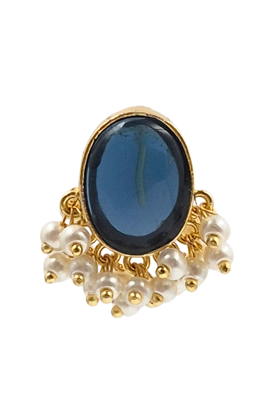 ROOHI GOLDEN STUD EARRINGS