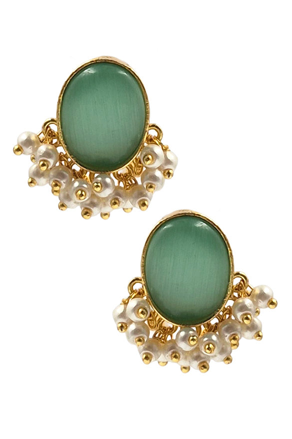 Roohi Golden Stud Earrings