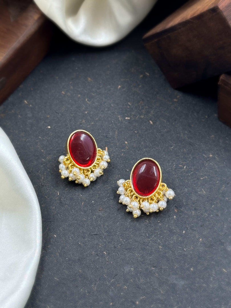 Roohi Golden Stud Earrings