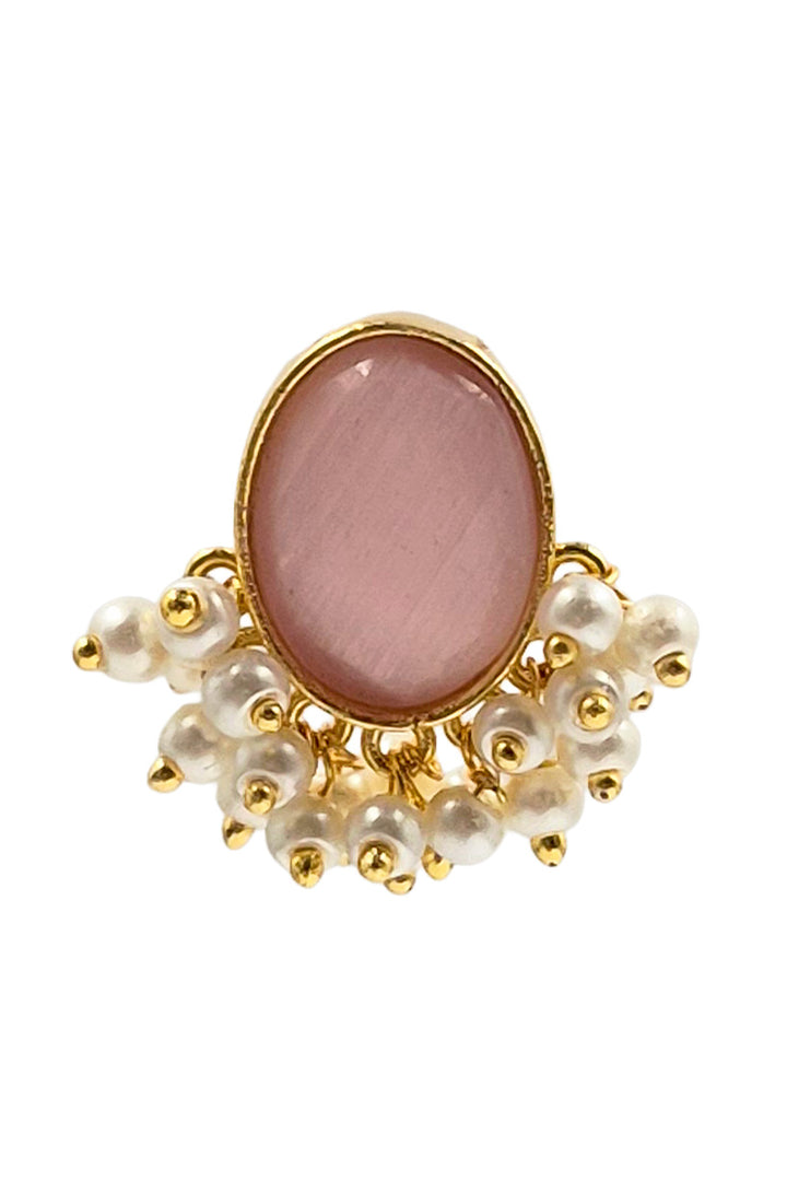 Roohi Golden Stud Earrings
