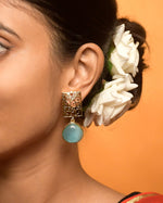 Load image into Gallery viewer, Mihira Golden Stone Earrings