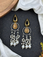 Load image into Gallery viewer, Noir Pearl Stone Earrings