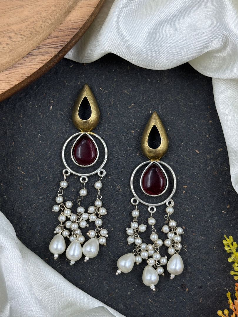 Noir Pearl Stone Earrings