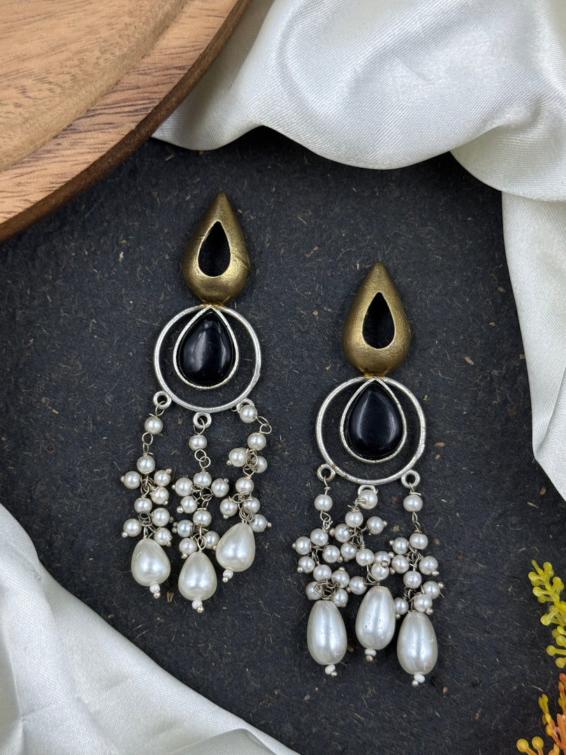 Noir Pearl Stone Earrings